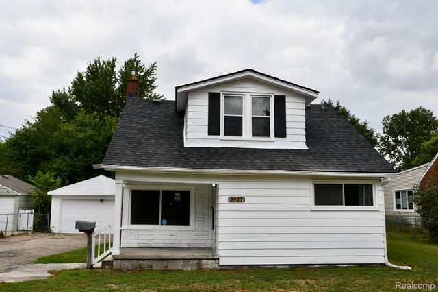 3927 Berkshire Avenue, Warren, MI 48091
