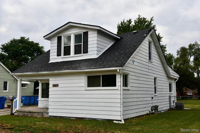 3927 Berkshire Avenue, Warren, MI 48091