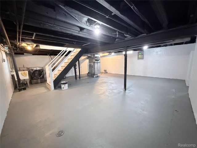 3927 Berkshire Avenue, Warren, MI 48091