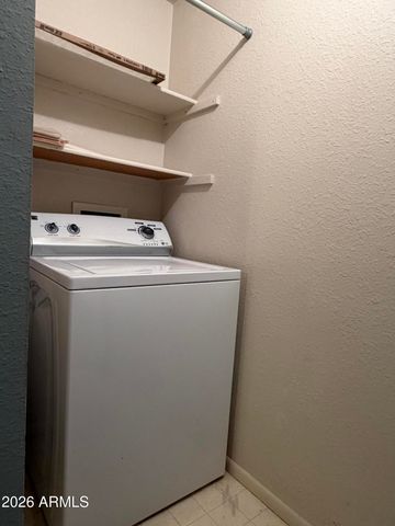 337 S Thunderbird Drive, Apache Junction, AZ 85120