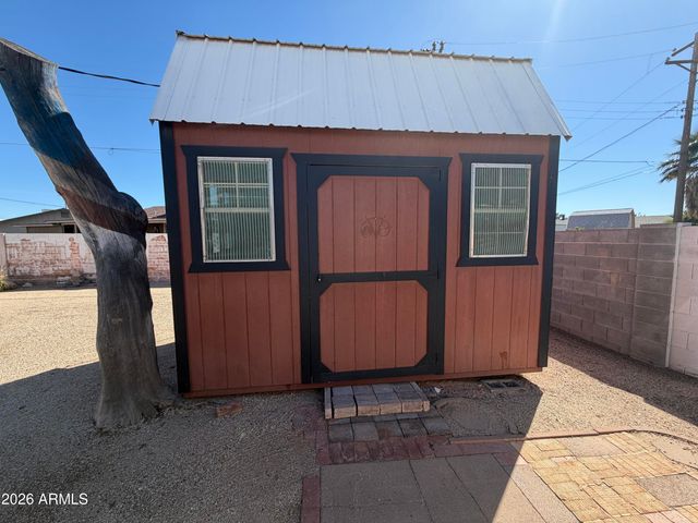 337 S Thunderbird Drive, Apache Junction, AZ 85120