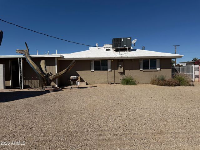 337 S Thunderbird Drive, Apache Junction, AZ 85120