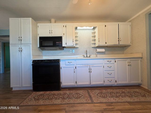 337 S Thunderbird Drive, Apache Junction, AZ 85120