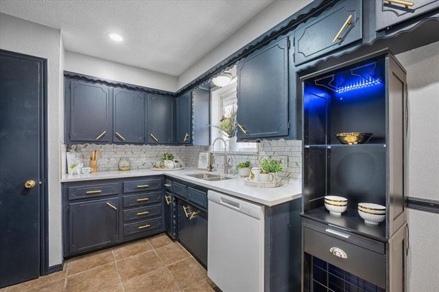 665 NW 15th Street, Moore, OK 73160