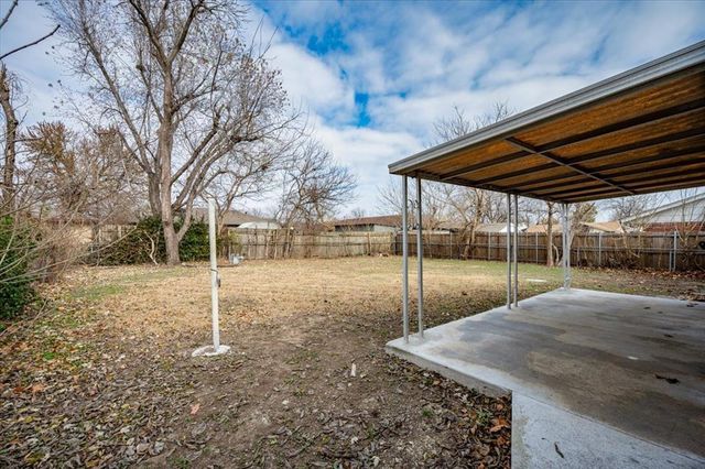 665 NW 15th Street, Moore, OK 73160