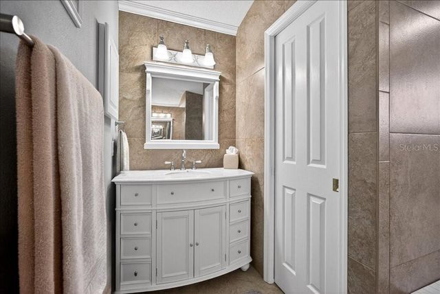 24 CLARENDON COURT N, Palm Coast, FL 32137