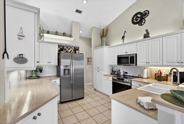 24 CLARENDON COURT N, Palm Coast, FL 32137