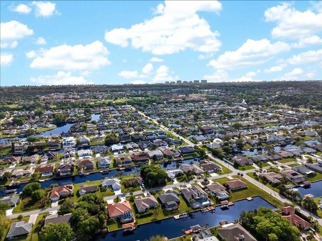 24 CLARENDON COURT N, Palm Coast, FL 32137