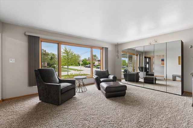 8536 Biltmore Drive, Orland Park, IL 60462