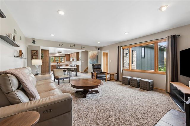 8536 Biltmore Drive, Orland Park, IL 60462