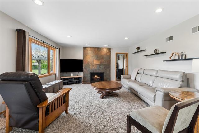 8536 Biltmore Drive, Orland Park, IL 60462