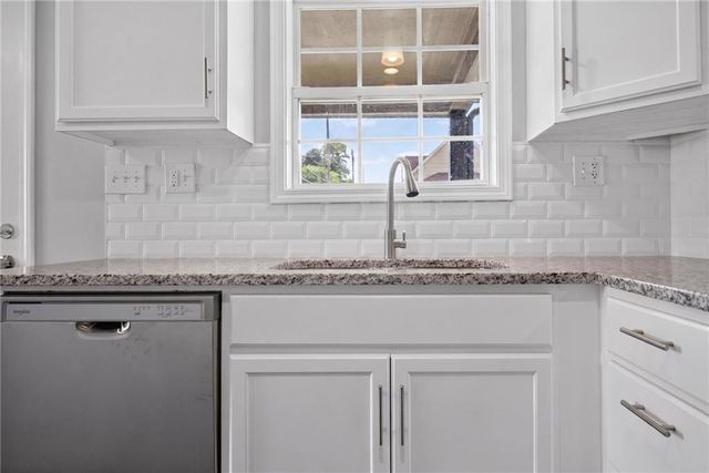1323 S 38th Street, Kansas City, KS 66106