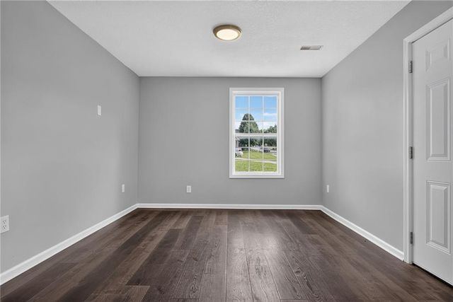 1323 S 38th Street, Kansas City, KS 66106