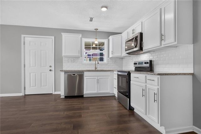1323 S 38th Street, Kansas City, KS 66106