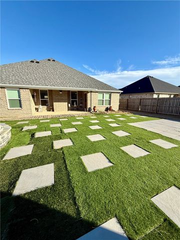 265 S Amber Dawn Avenue, Farmington, AR 72730