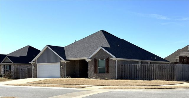 265 S Amber Dawn Avenue, Farmington, AR 72730