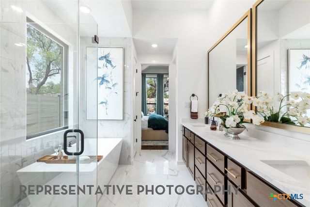 1700 Crimson Sunset Drive, Georgetown, TX 78628