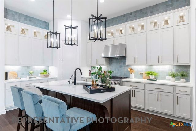 1700 Crimson Sunset Drive, Georgetown, TX 78628