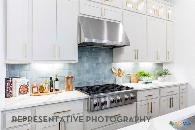 1700 Crimson Sunset Drive, Georgetown, TX 78628