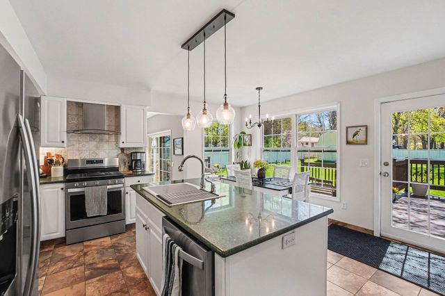 9466 Riverbend Drive, Geneva Twp, MI 49090