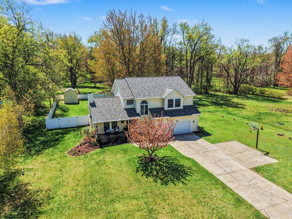 9466 Riverbend Drive, Geneva Twp, MI 49090