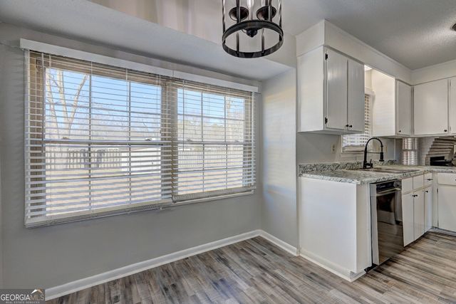 105 Mitchell Court, Warner Robins, GA 31093