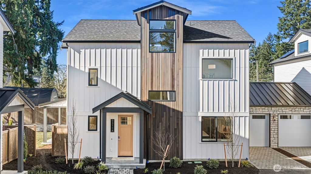 9311 132nd Avenue NE, Kirkland, WA 98033