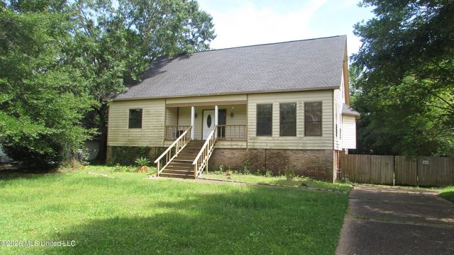 14 Greenbriar Drive, Gulfport, MS 39507