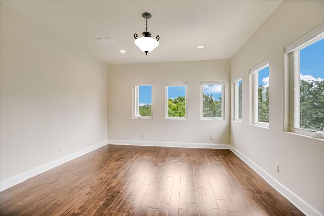 11 Inwood CIR, Austin, TX 78746