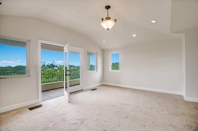 11 Inwood CIR, Austin, TX 78746
