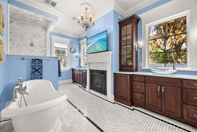 1760 VIA VENETIA, Winter Park, FL 32789