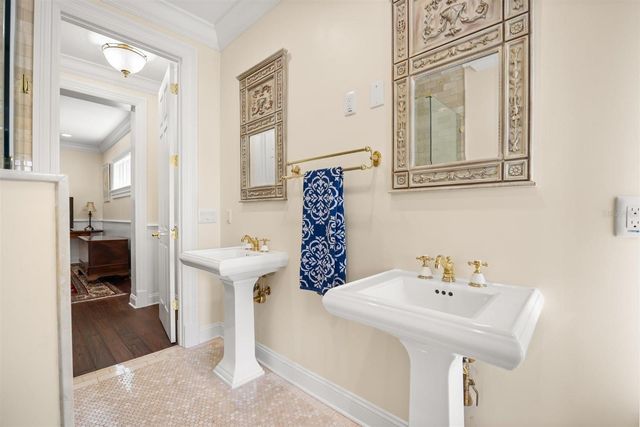 1760 VIA VENETIA, Winter Park, FL 32789