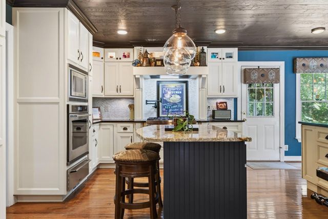 9030 Finney Point Drive, Ooltewah, TN 37363