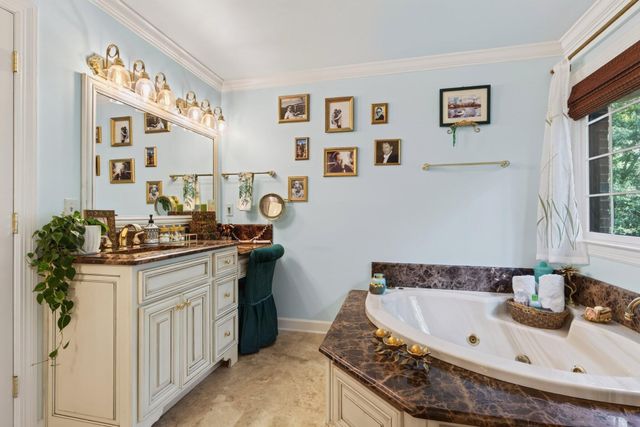 9030 Finney Point Drive, Ooltewah, TN 37363