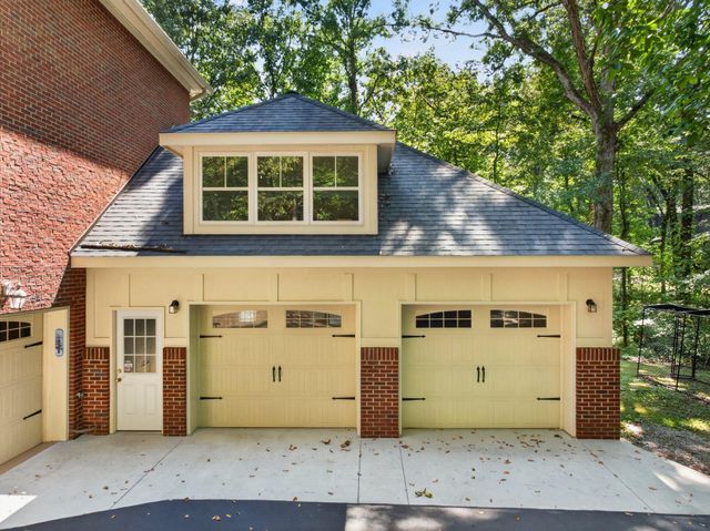 9030 Finney Point Drive, Ooltewah, TN 37363