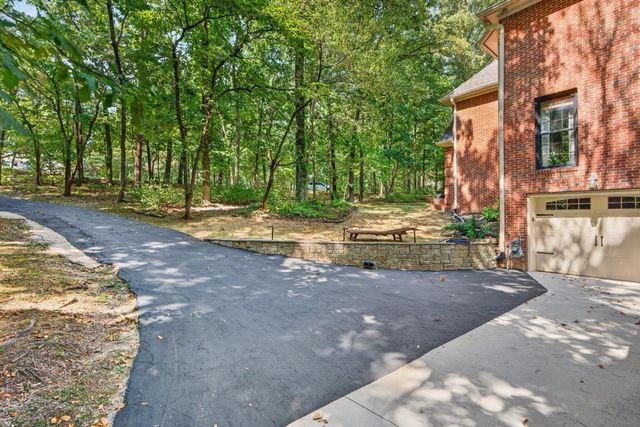 9030 Finney Point Drive, Ooltewah, TN 37363