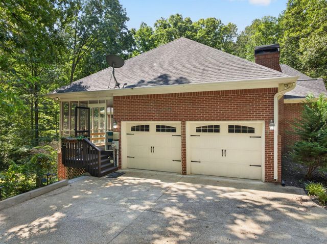 9030 Finney Point Drive, Ooltewah, TN 37363