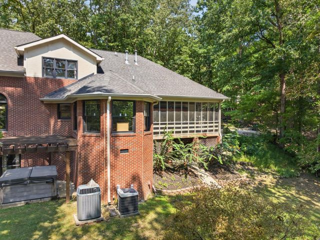9030 Finney Point Drive, Ooltewah, TN 37363