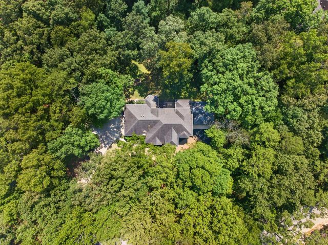 9030 Finney Point Drive, Ooltewah, TN 37363