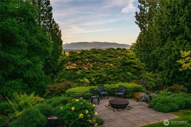 14940 Benson Heights Place, Bow, WA 98232