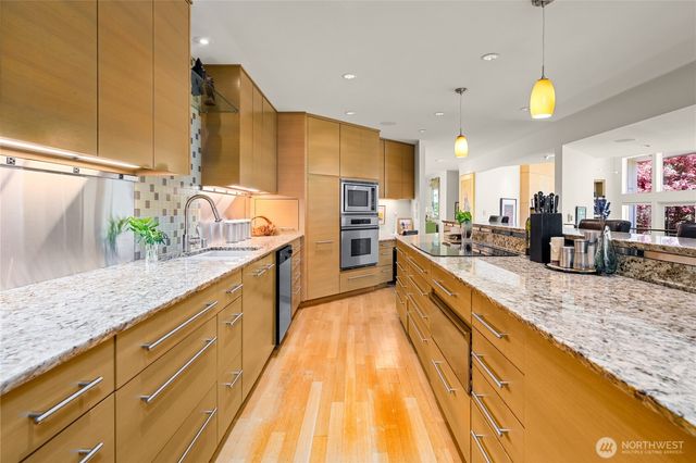 14940 Benson Heights Place, Bow, WA 98232