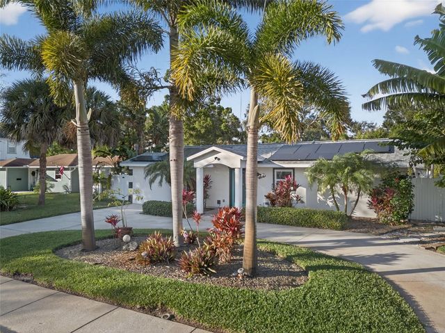 7217 6TH AVENUE N, St Petersburg, FL 33710