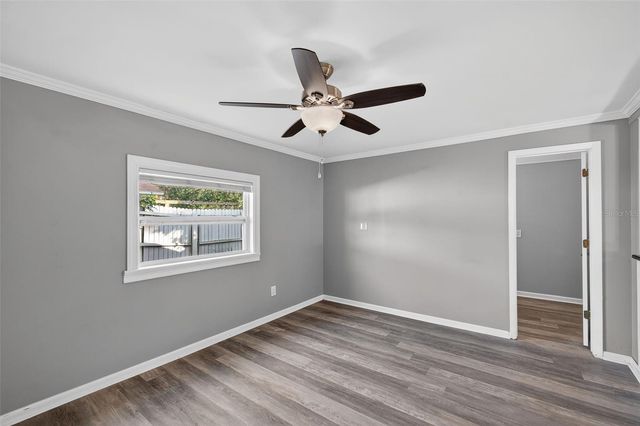 7217 6TH AVENUE N, St Petersburg, FL 33710