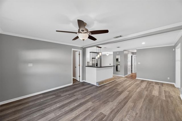 7217 6TH AVENUE N, St Petersburg, FL 33710