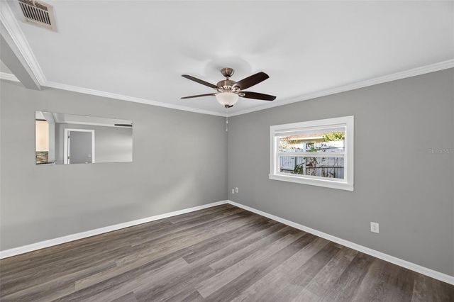 7217 6TH AVENUE N, St Petersburg, FL 33710