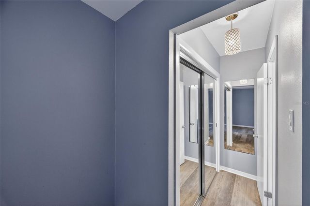 7217 6TH AVENUE N, St Petersburg, FL 33710