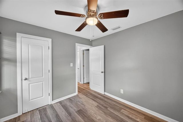 7217 6TH AVENUE N, St Petersburg, FL 33710