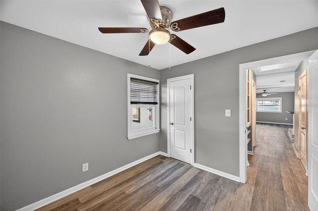 7217 6TH AVENUE N, St Petersburg, FL 33710