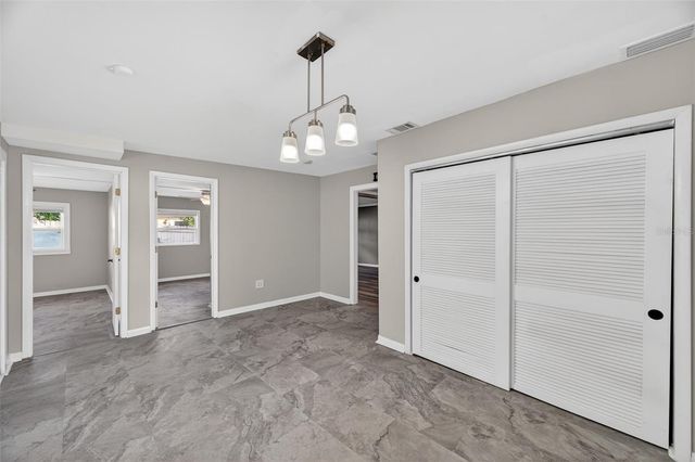 7217 6TH AVENUE N, St Petersburg, FL 33710