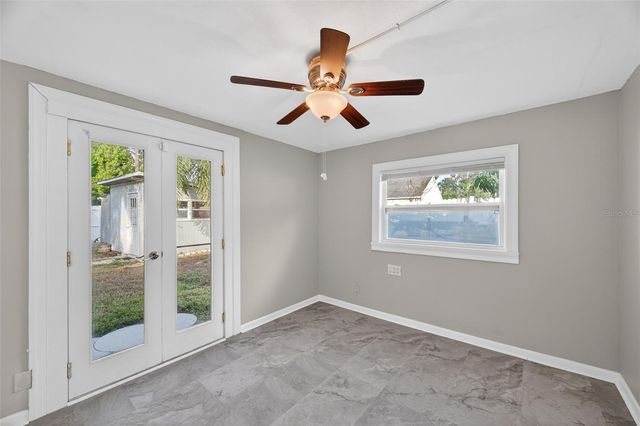 7217 6TH AVENUE N, St Petersburg, FL 33710